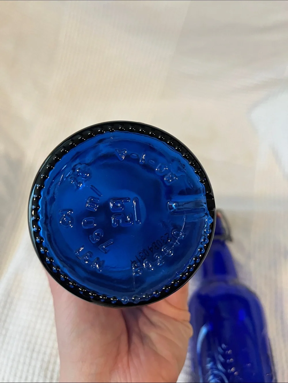 2 pc Cobalt Blue Glass Swing-Top Bottle - Home Dining